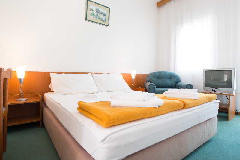 Hotel Milna Osam - Adults Only Екстер'єр фото