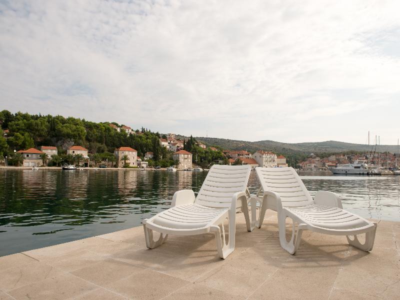 Hotel Milna Osam - Adults Only Екстер'єр фото